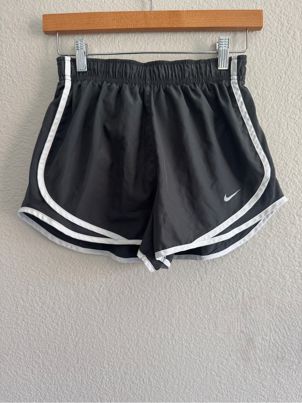 Nike Women's Running Shorts Grey and White